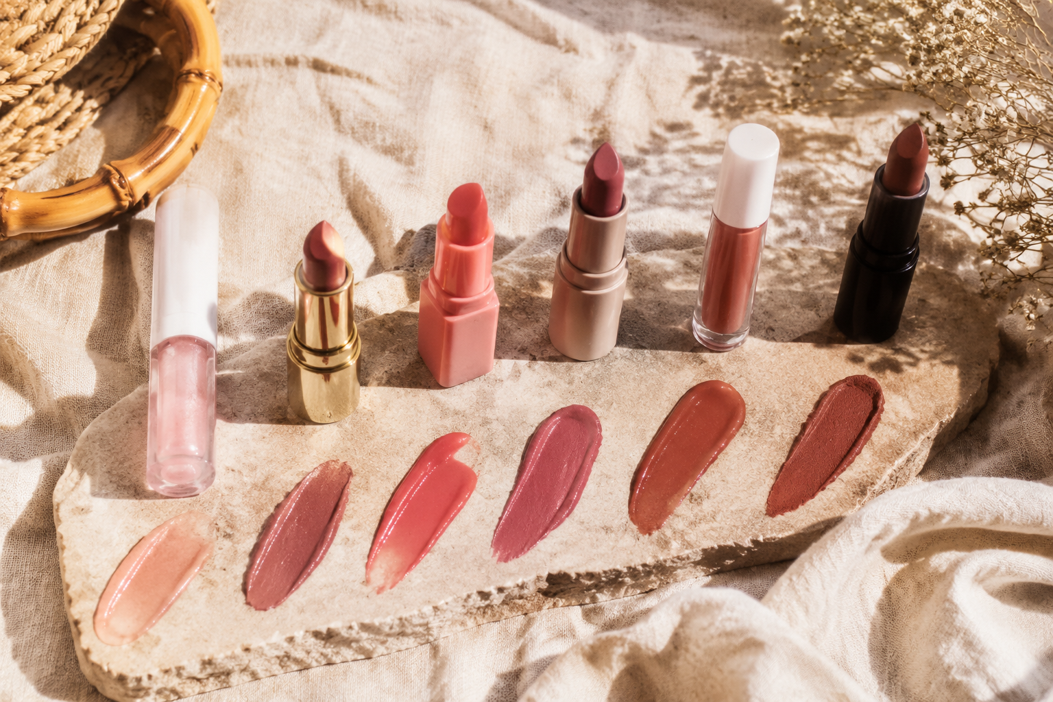 6 Lip Textures That Suit Linen Summer Looks